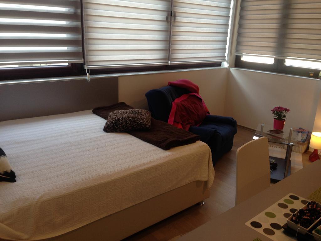 Dea'S Studio Apartment SJJ Rum bild