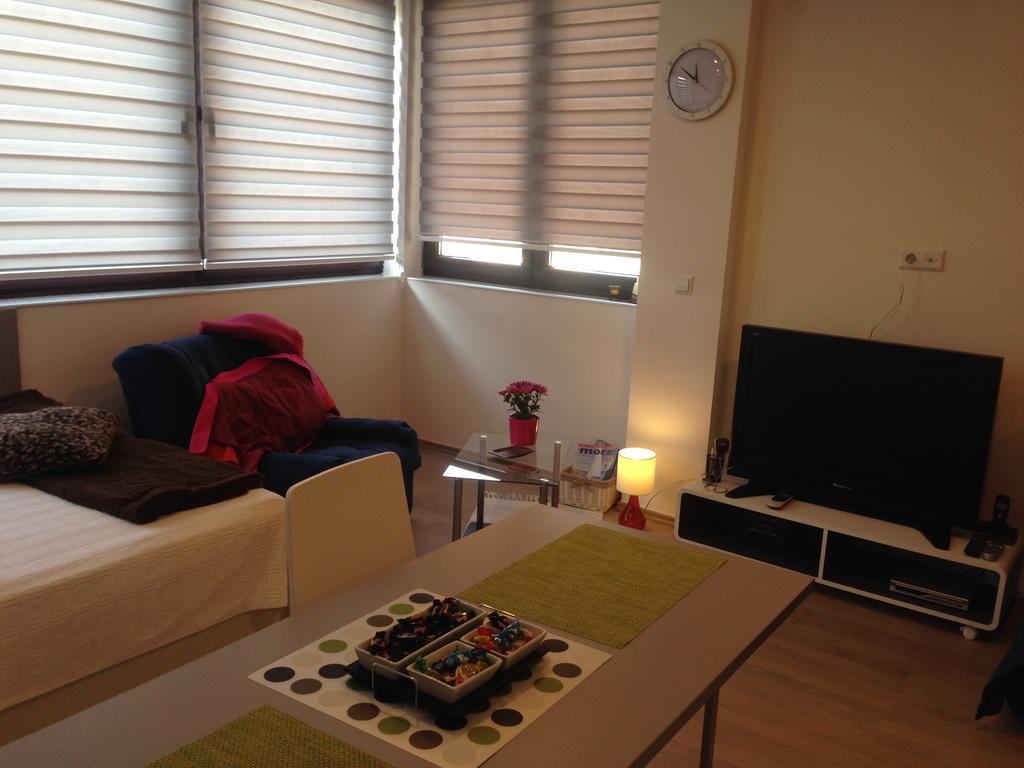Dea'S Studio Apartment SJJ Rum bild