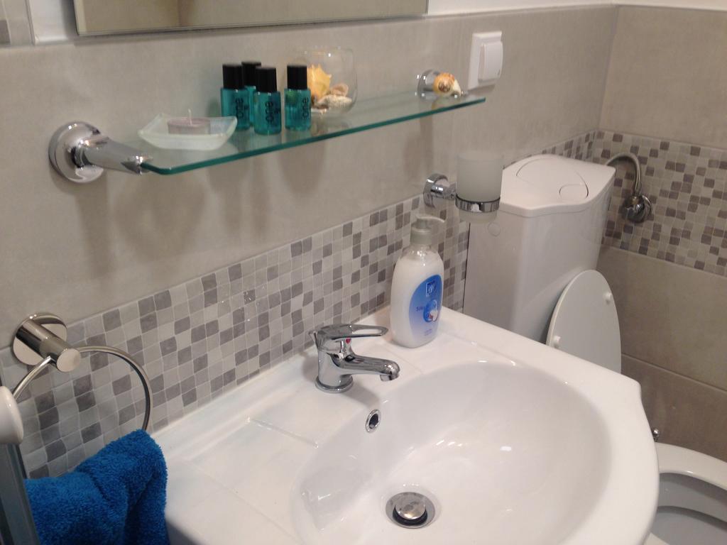 Dea'S Studio Apartment SJJ Rum bild