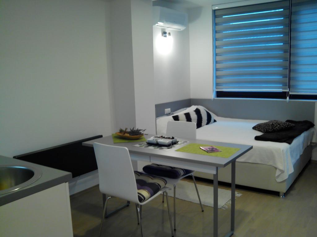 Dea'S Studio Apartment SJJ Exteriör bild
